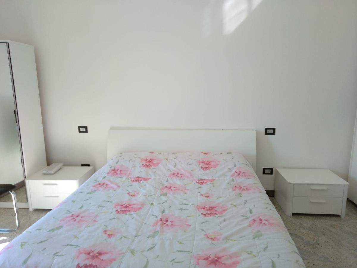 Apartment Rosa Dei Venti กราเวโดนา ภายนอก รูปภาพ